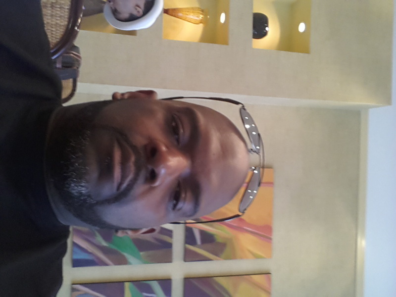 Date this delightful United States man Ricardo from Suitland US16951