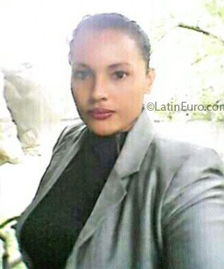 Date this athletic Honduras girl Suyapa from San Pedro Sula HN2167