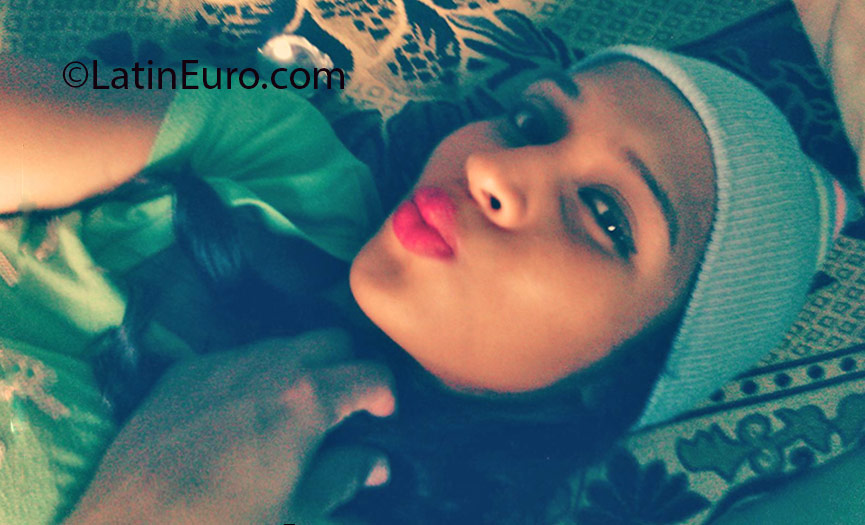 Date this cute Honduras girl Yoselin from Tegucigalpa HN1995