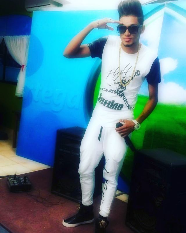 Date this funny Dominican Republic man Edwin from Santo Domingo DO24899