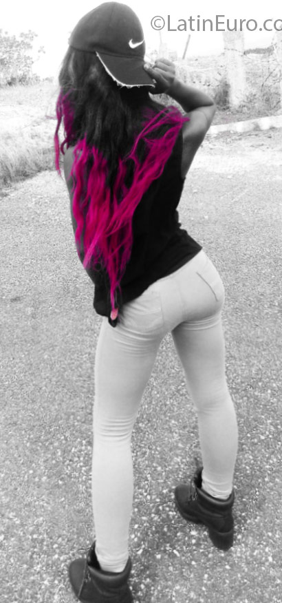 Date this charming Jamaica girl Destiny from Manchester JM2282