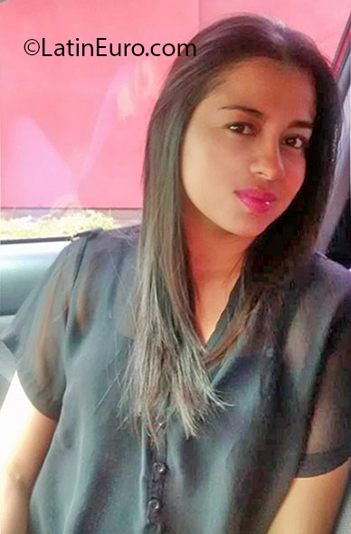 Date this cute Honduras girl Mariana from San Pedro Sula HN2139