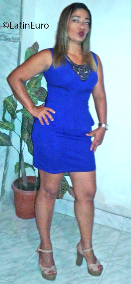 Date this tall Brazil girl Kamila from Recife BR9652