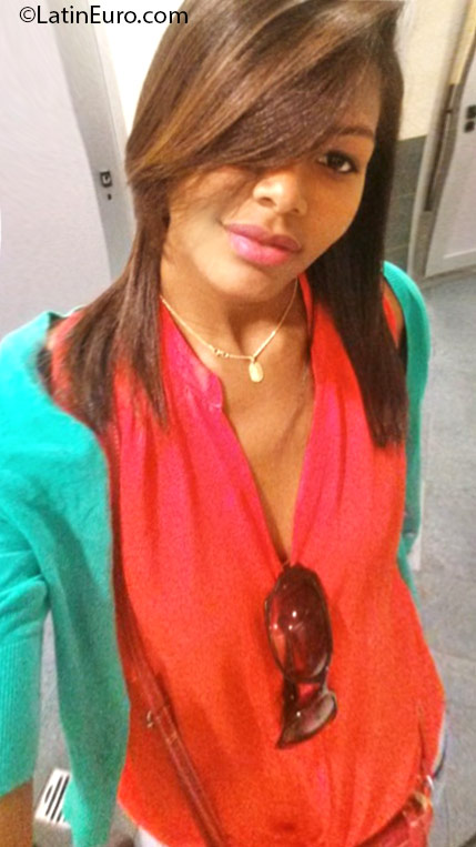 Date this lovely Italy girl Mila04 from Brescia IT273