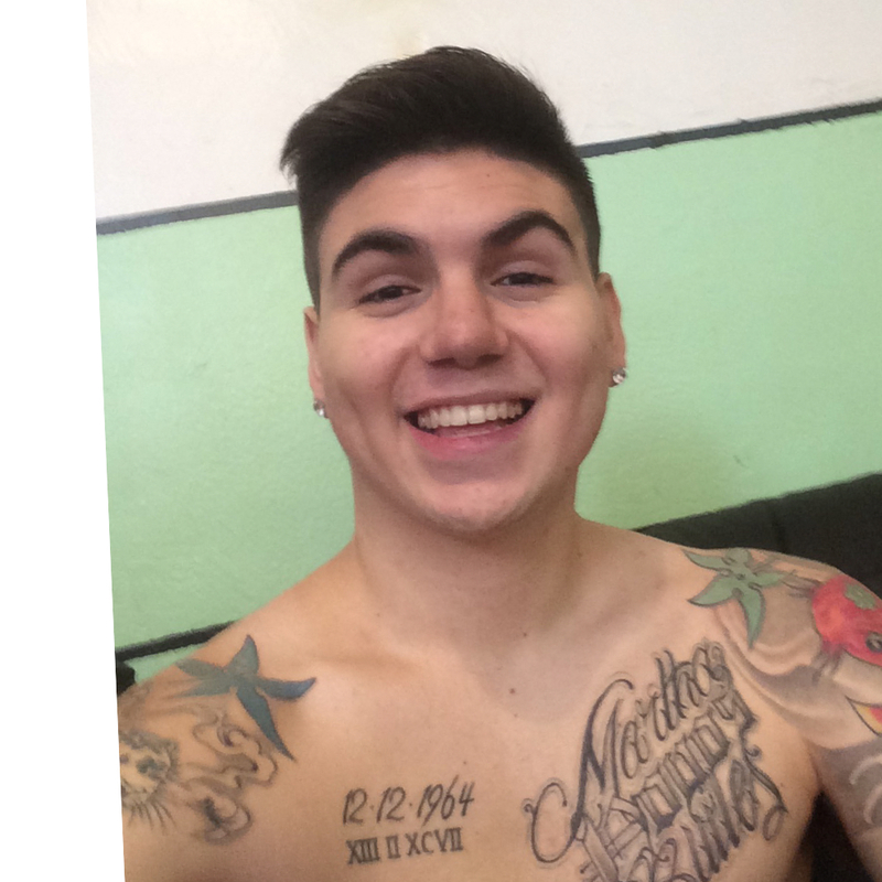 Date this passionate Colombia man Alex from Paris CO19113