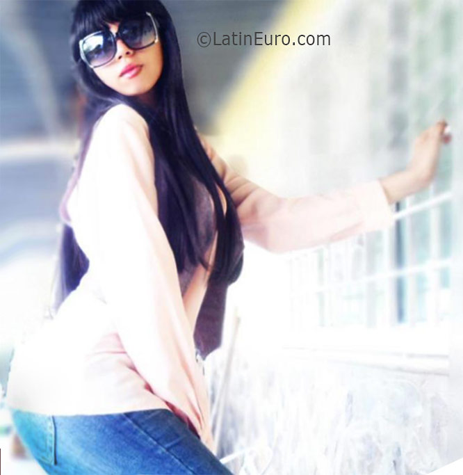 Date this attractive Venezuela girl Marianny from Ojeda VE668