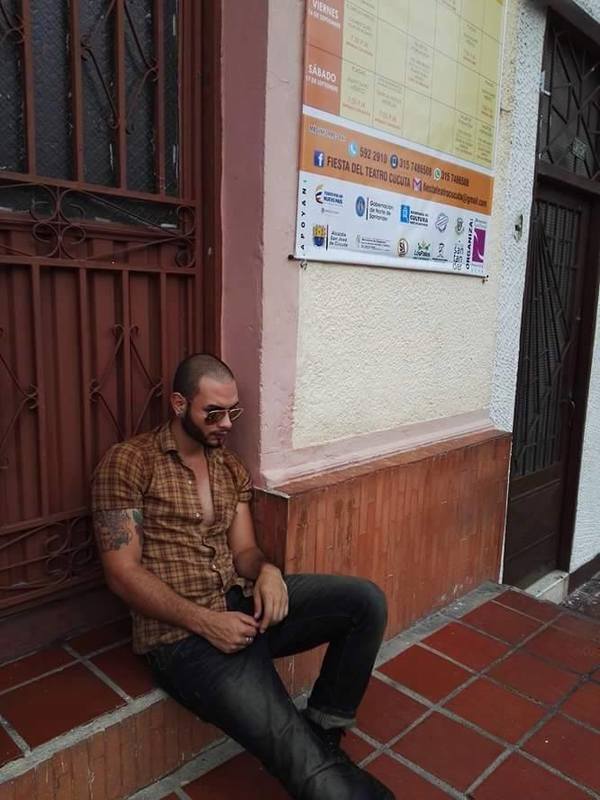 Date this gorgeous Colombia man Jhon estiven me from Medellin CO19256