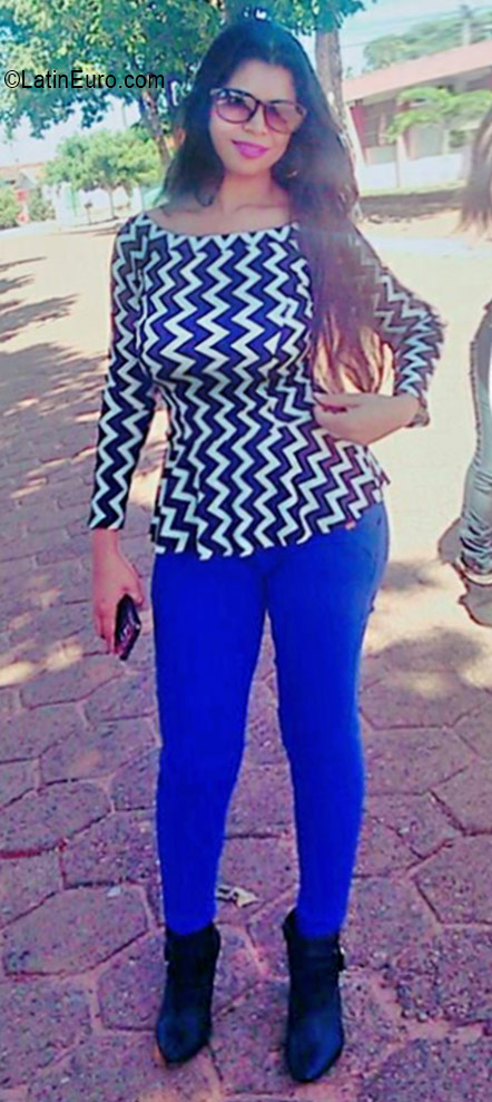Date this georgeous Brazil girl Franci from Sao Luis BR9760