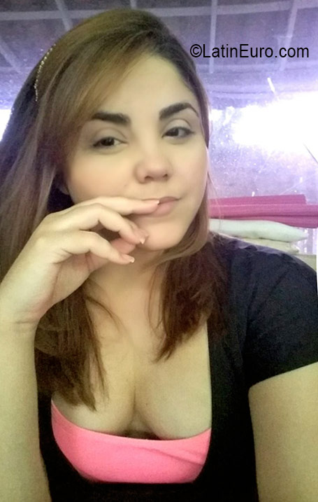 Date this beautiful Brazil girl Renata from Fortaleza BR9766