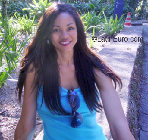 Date this stunning Brazil girl Aline from Rio De Janeiro BR9768