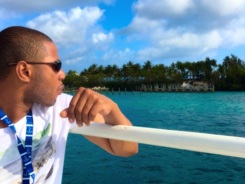 Date this funny United States man Umar from Oklahoma City US17694