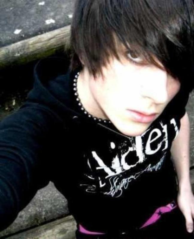 Date this nice looking Costa Rica man Manuel from San Jose CR335