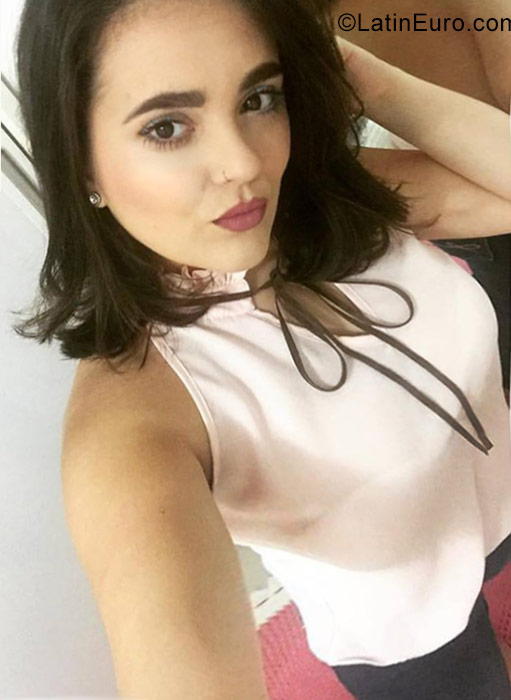 Date this georgeous Brazil girl Jessica from Campinas BR9894