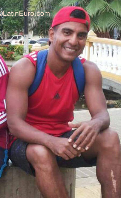 Date this hot Colombia man Manuel from Cartagena CO20738