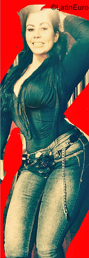 Date this sultry Brazil girl Martha from Cachoeirinha BR9957