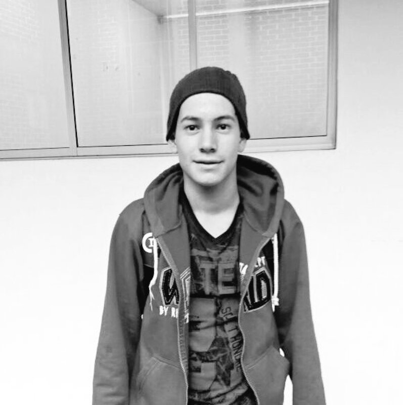 Date this young Colombia man Gustavo osorio from Manizales CO20997