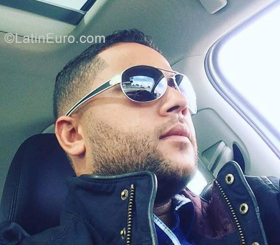 Date this athletic Colombia man Andy from Bogota CO21046