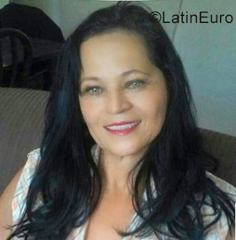 Date this nice looking United States girl Jasmin from Chicago US18062