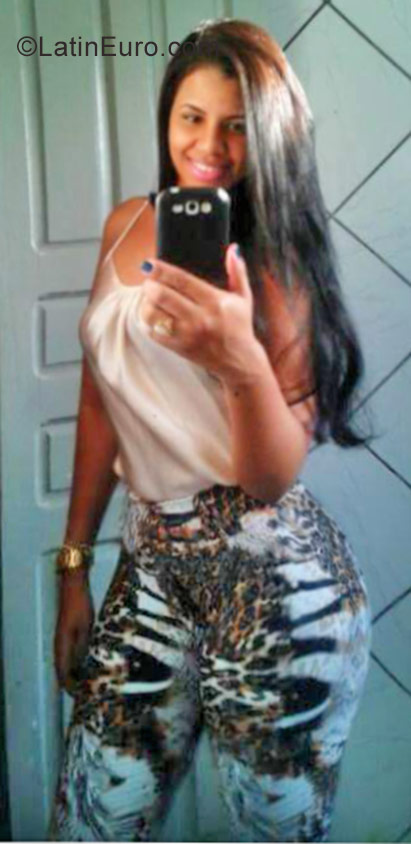 Date this stunning Brazil girl Gracie from São Paulo BR9993