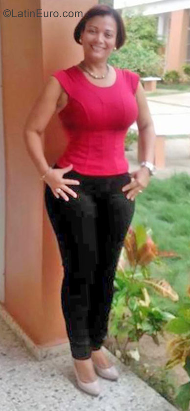 Date this pretty Dominican Republic girl Miriam from Barahona DO28502