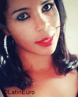 Date this delightful Brazil girl Roberta from Cabo Frio BR10023