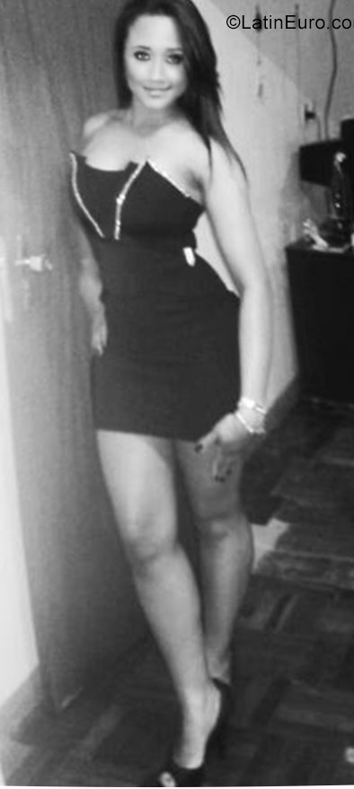 Date this stunning Brazil girl Marina from Patrocinio BR10065