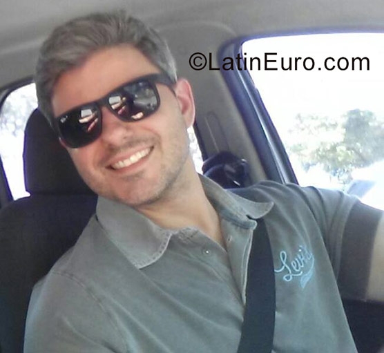 Date this charming Brazil man Eduardo from Sao Paulo BR10078