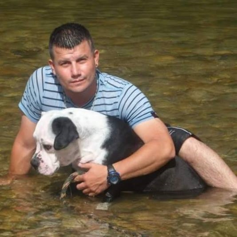 Date this stunning Colombia man Alex from Medellin CO21831