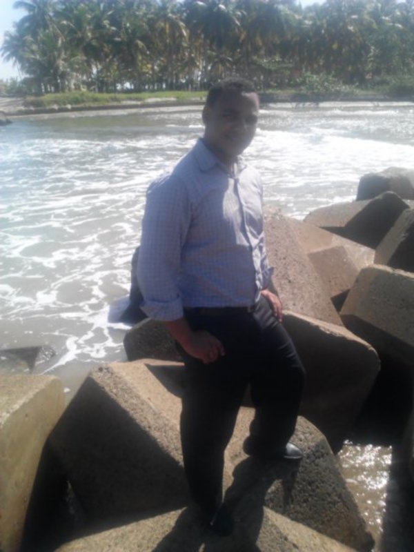 Date this good-looking Dominican Republic man Francisco from Santiago DO29546