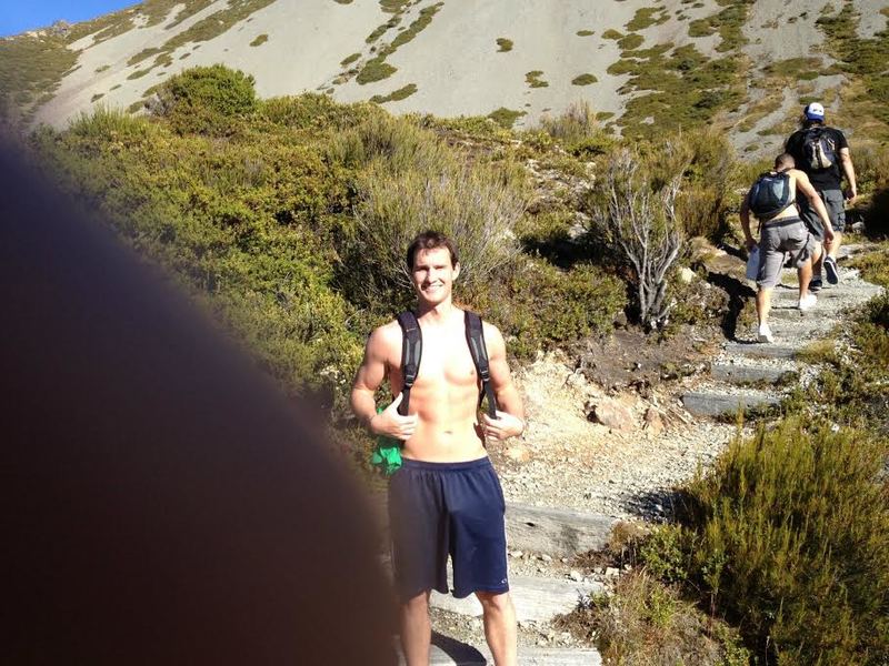 Date this good-looking United States man Challenging from Portland US18332