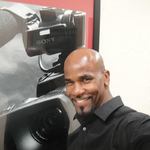 tall United States man George from Kapolei US18576