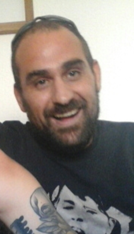 Date this pretty Spain man Ars from Cornell ES390