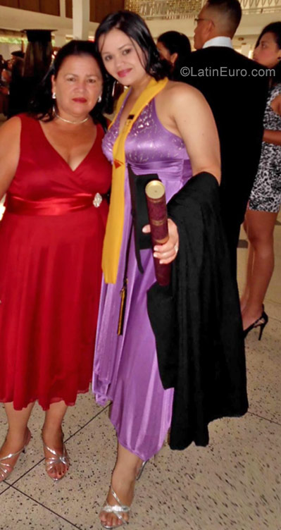 Date this delightful Venezuela girl Maria from Caracas VE917