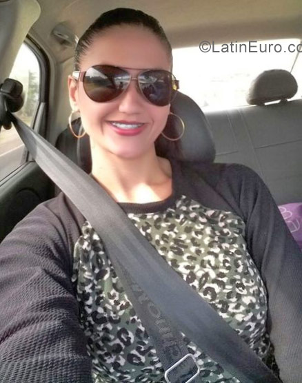 Date this sensual Venezuela girl Karilis from Trujillo VE939