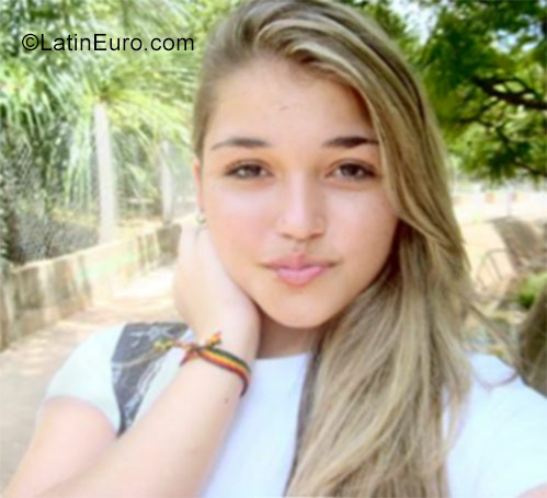 Date this gorgeous Venezuela girl Angelica from Cumana VE971