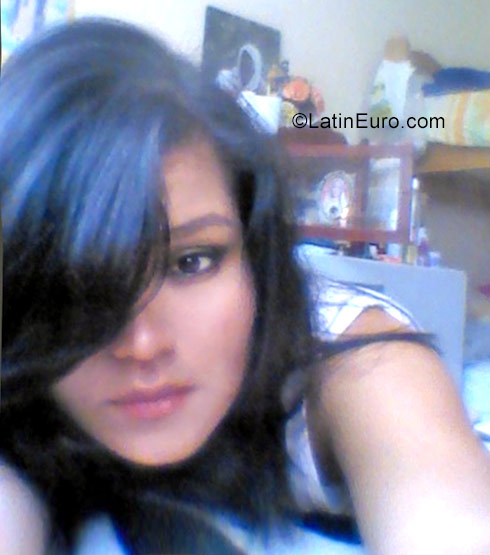 Date this hot Peru girl Deysy from Huanuco PE1134