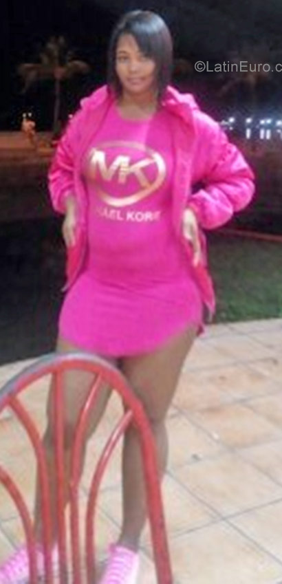 Date this athletic Cuba girl Isis from Cienfuegos CU117