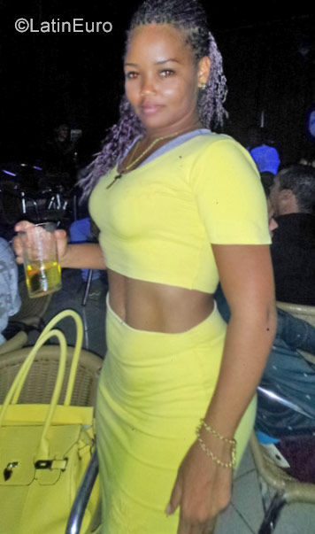 Date this good-looking Cuba girl Lisandra from Ciego De Avila CU136