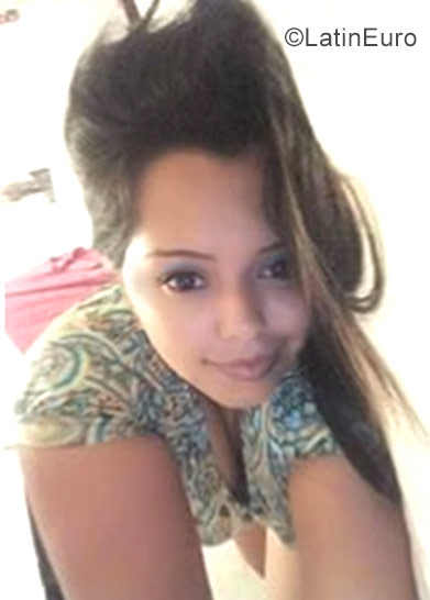 Date this exotic Venezuela girl Yubi from Caracas VE1045