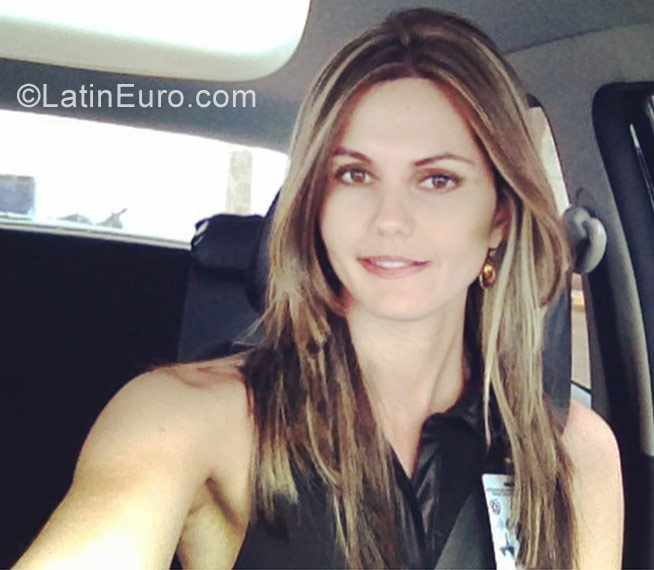 Date this fun Venezuela girl Angelica from Bolivar VE1209