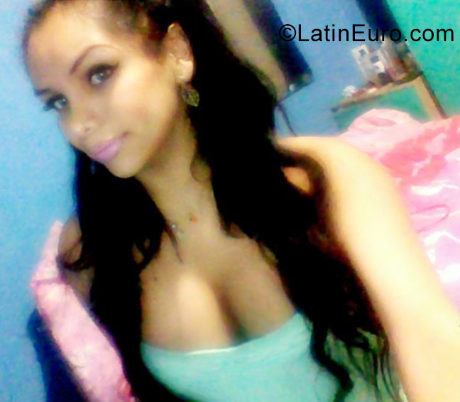 Date this stunning Peru girl Camila from Lima PE1188