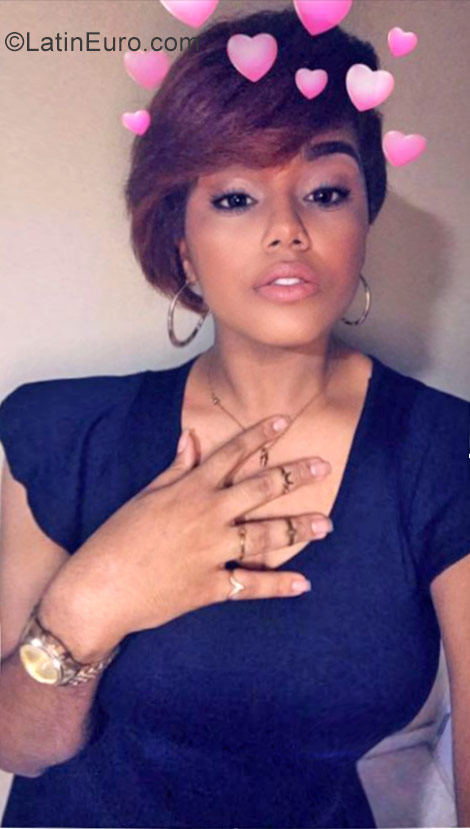 Date this exotic Dominican Republic girl Solanyi from San Francisco De Macoris DO31044