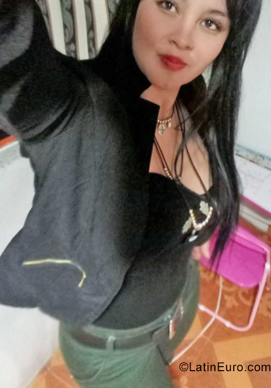 Date this georgeous Colombia girl Angie from Manizales CO23166