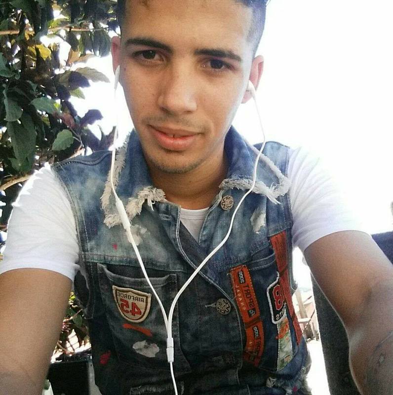 Date this foxy Dominican Republic man RObert Gabriel from Santiago DO31341