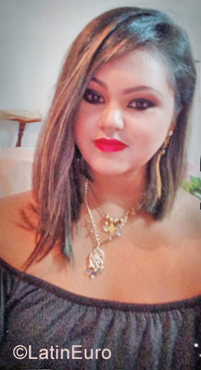 Date this foxy Colombia girl Ana from Santa Marta CO23255