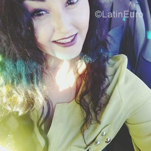 Date this funny Mexico girl Jaqueline from Piedras Negras MX1554