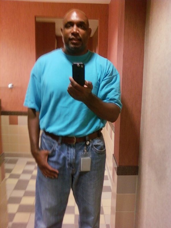 Date this athletic United States man Saturn0471 from Atlanta US19069