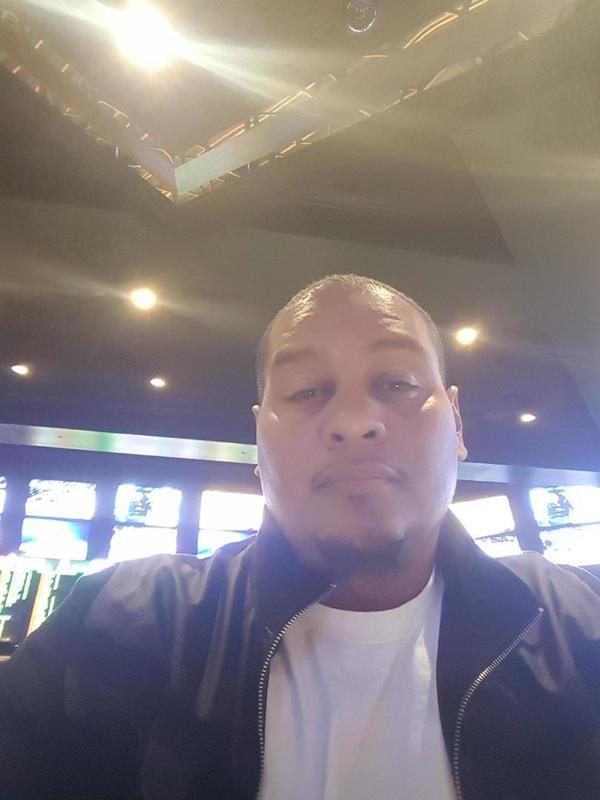 Date this georgeous United States man Vgsflow from LAS VEGAS US19078