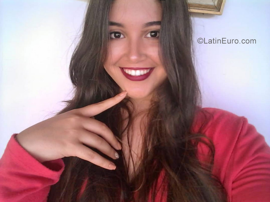 Date this hard body Venezuela girl Diana from Merida VE1378