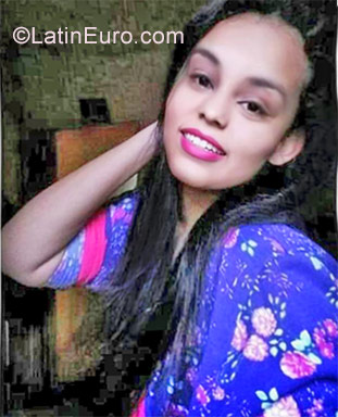 Date this sultry Brazil girl Fogosinha from Belo Horizonte BR10499